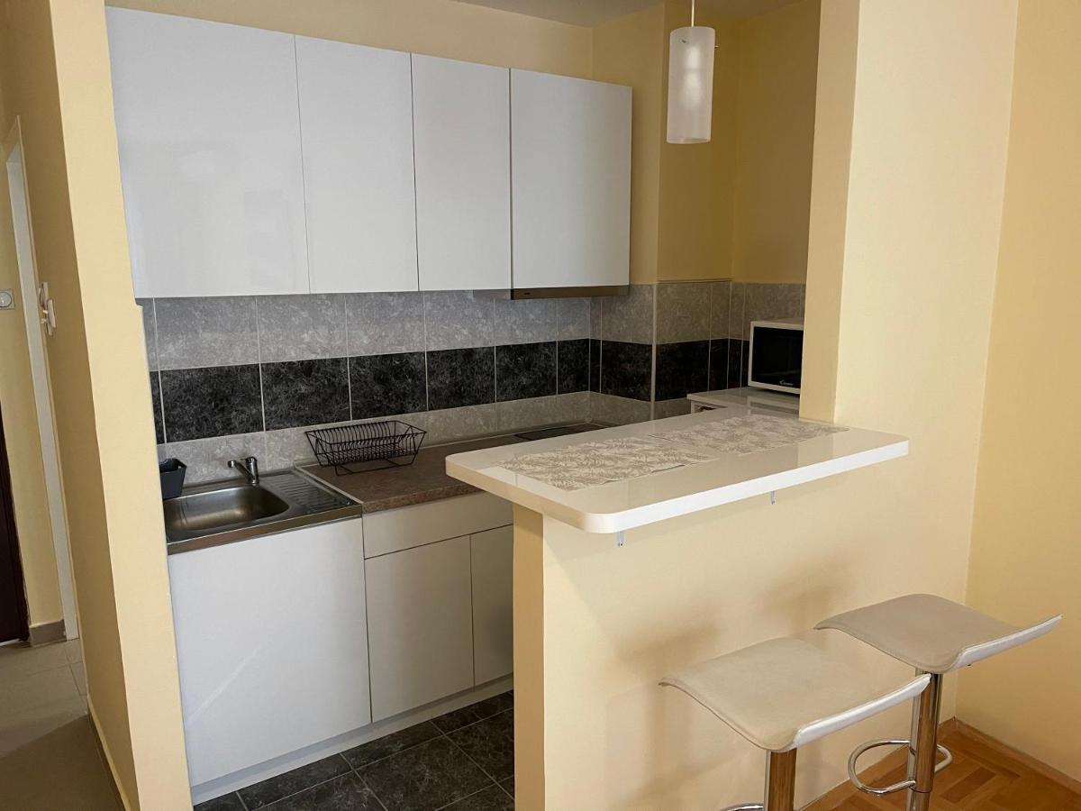 Trident Apartments 2 Nis Ngoại thất bức ảnh