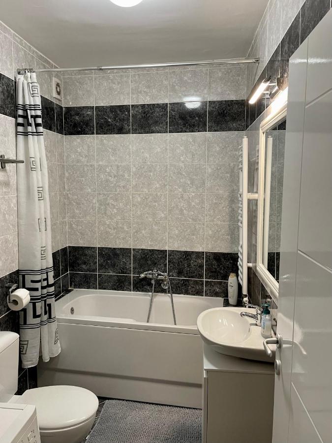 Trident Apartments 2 Nis Ngoại thất bức ảnh